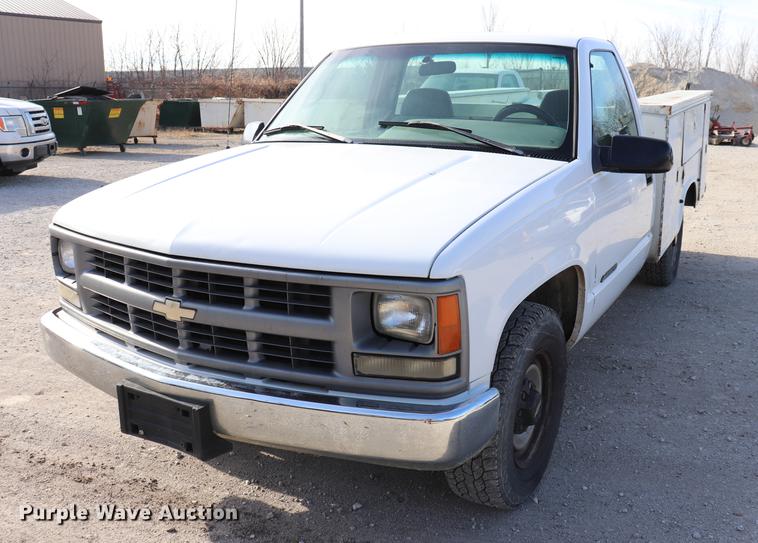 image for item EC9335 1996 Chevrolet Cheyenne 2500 utility bed truck