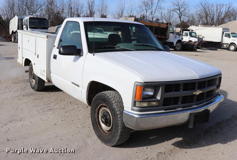 image for item EC9335 1996 Chevrolet Cheyenne 2500 utility bed truck