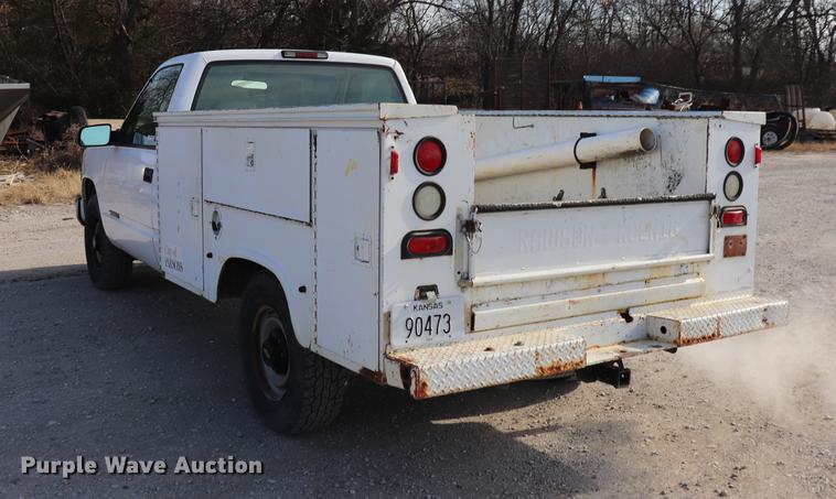 image for item EC9335 1996 Chevrolet Cheyenne 2500 utility bed truck