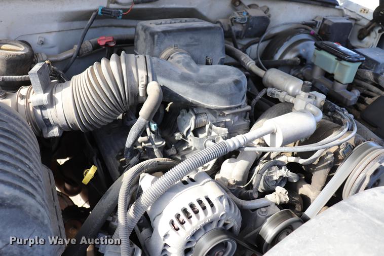 image for item EC9335 1996 Chevrolet Cheyenne 2500 utility bed truck