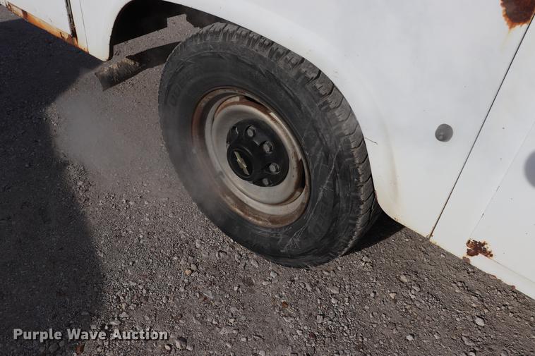 image for item EC9335 1996 Chevrolet Cheyenne 2500 utility bed truck