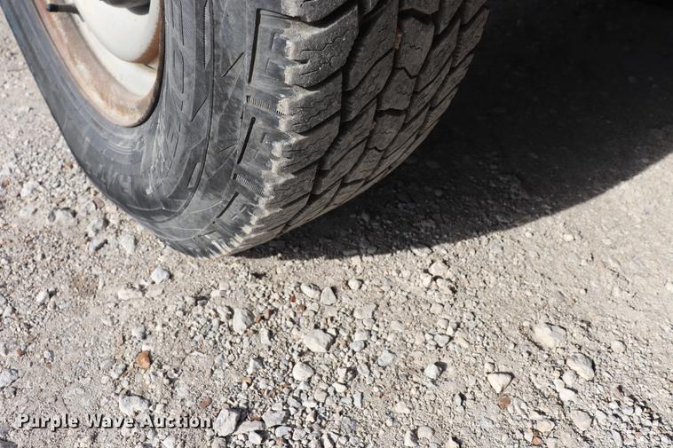 image for item EC9335 1996 Chevrolet Cheyenne 2500 utility bed truck