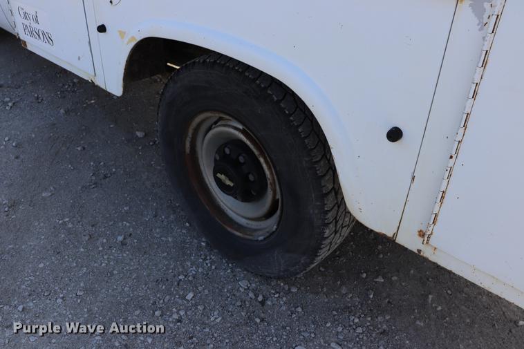 image for item EC9335 1996 Chevrolet Cheyenne 2500 utility bed truck