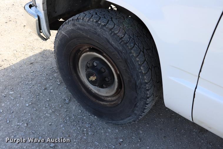 image for item EC9335 1996 Chevrolet Cheyenne 2500 utility bed truck