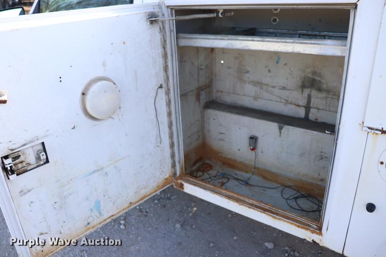 image for item EC9335 1996 Chevrolet Cheyenne 2500 utility bed truck