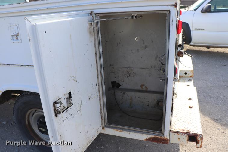 image for item EC9335 1996 Chevrolet Cheyenne 2500 utility bed truck