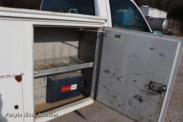 image for item EC9335 1996 Chevrolet Cheyenne 2500 utility bed truck