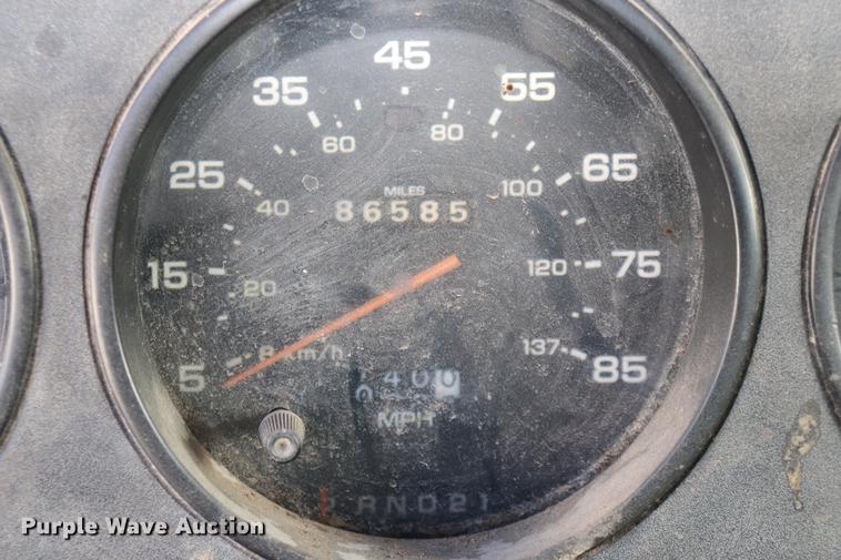 image for item EC9336 1989 Dodge D150 pickup truck