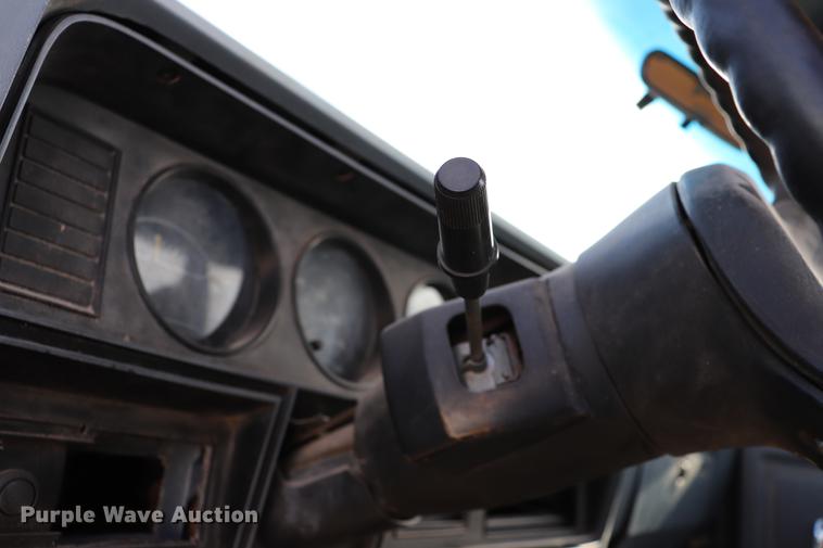 image for item EC9336 1989 Dodge D150 pickup truck