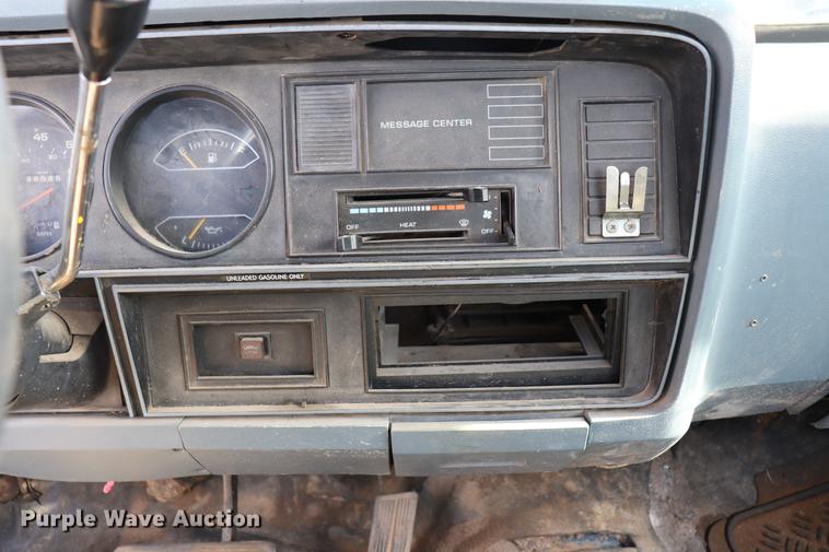 image for item EC9336 1989 Dodge D150 pickup truck