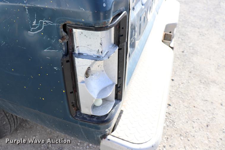 image for item EC9336 1989 Dodge D150 pickup truck