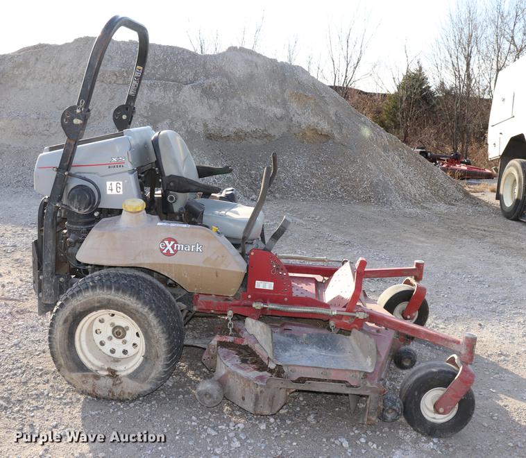 image for item EC9337 Exmark D902 ZTR lawn mower