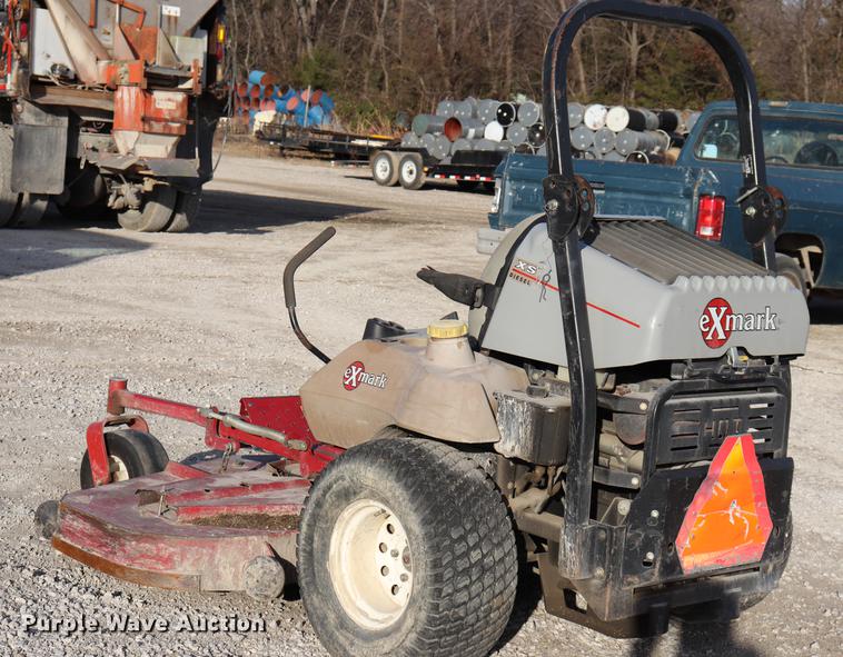 image for item EC9337 Exmark D902 ZTR lawn mower