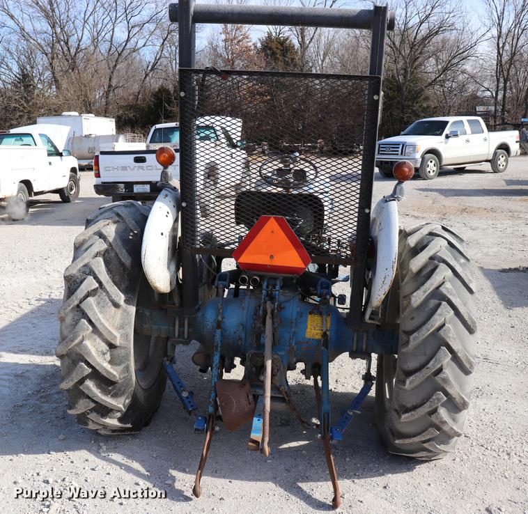 image for item EC9338 Ford 2910 tractor