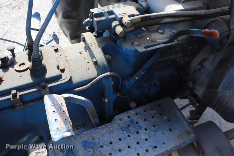 image for item EC9338 Ford 2910 tractor