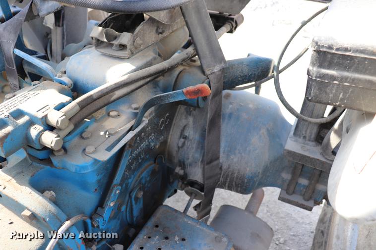 image for item EC9338 Ford 2910 tractor