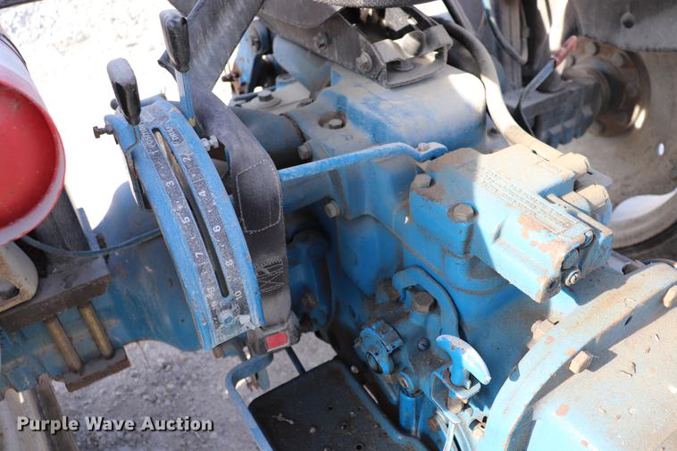 image for item EC9338 Ford 2910 tractor