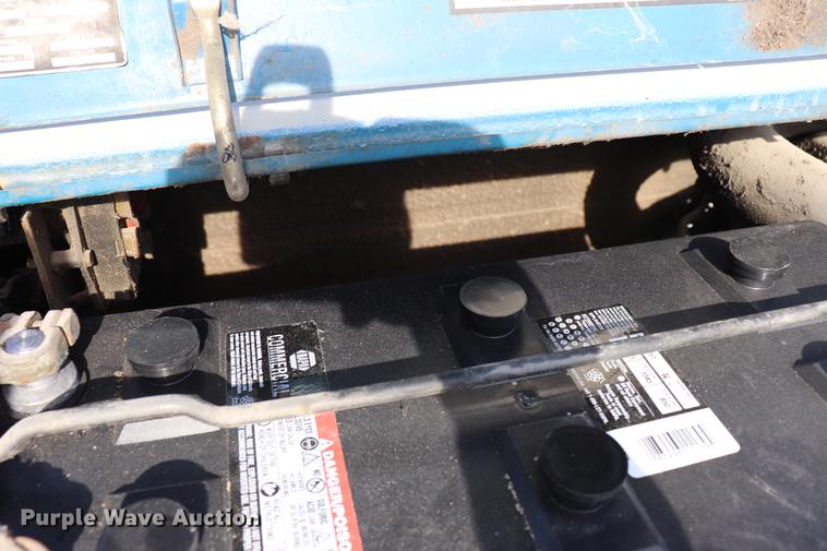 image for item EC9338 Ford 2910 tractor