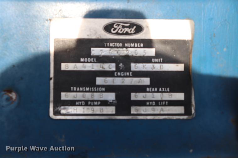 image for item EC9338 Ford 2910 tractor
