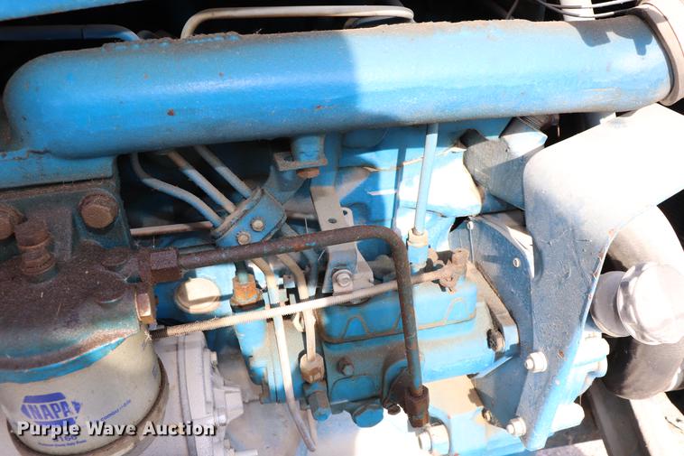 image for item EC9338 Ford 2910 tractor