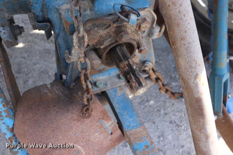 image for item EC9338 Ford 2910 tractor