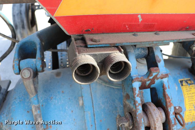 image for item EC9338 Ford 2910 tractor