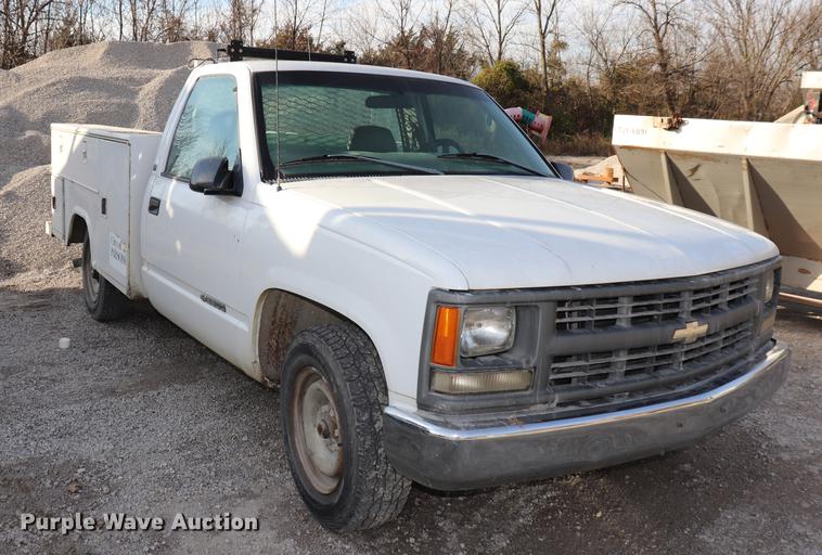 image for item EC9340 1998 Chevrolet Cheyenne 2500 utility bed truck