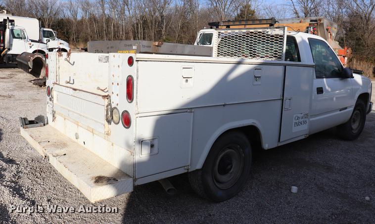 image for item EC9340 1998 Chevrolet Cheyenne 2500 utility bed truck