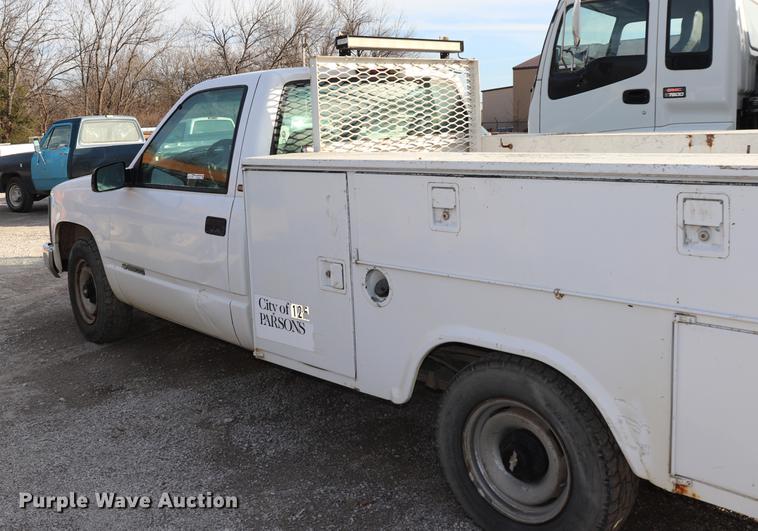 image for item EC9340 1998 Chevrolet Cheyenne 2500 utility bed truck