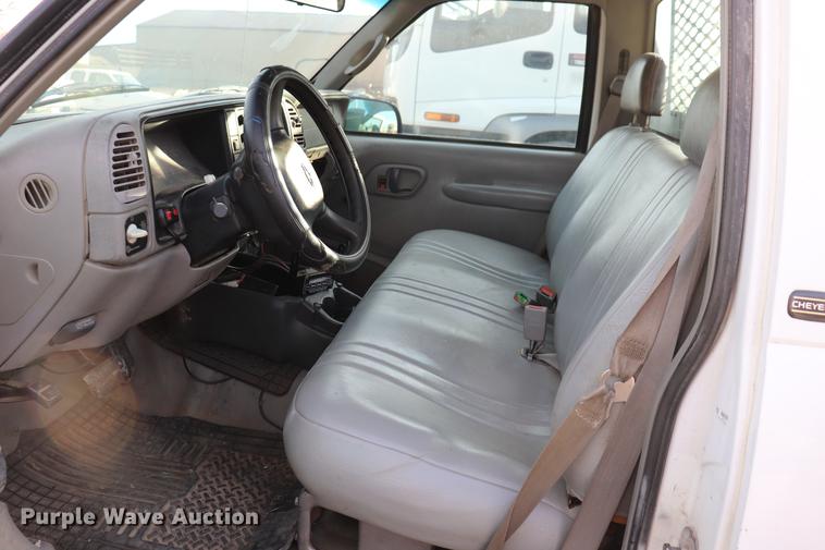 image for item EC9340 1998 Chevrolet Cheyenne 2500 utility bed truck