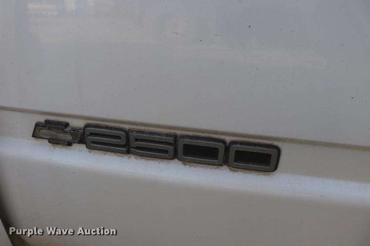 image for item EC9340 1998 Chevrolet Cheyenne 2500 utility bed truck