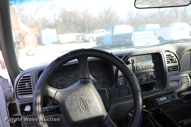 image for item EC9340 1998 Chevrolet Cheyenne 2500 utility bed truck