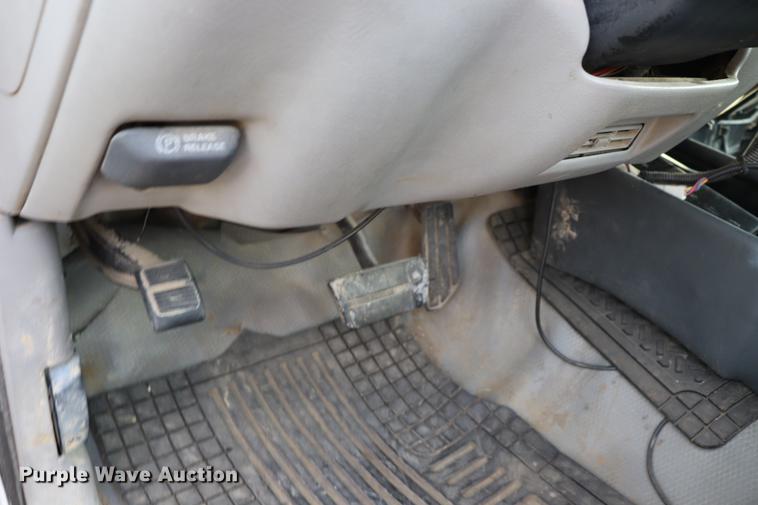 image for item EC9340 1998 Chevrolet Cheyenne 2500 utility bed truck