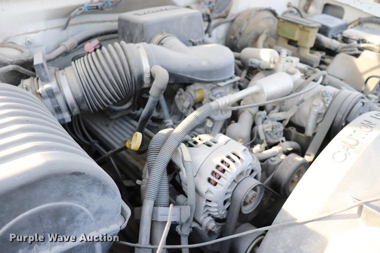 image for item EC9340 1998 Chevrolet Cheyenne 2500 utility bed truck