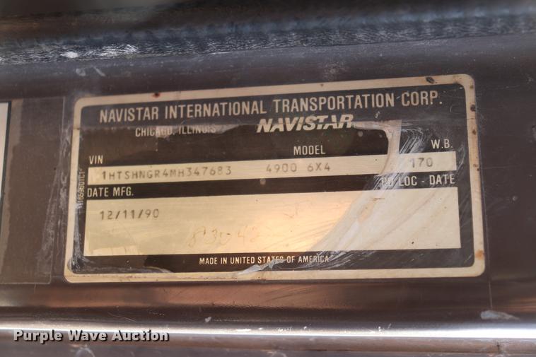 image for item EC9342 1991 International 4900 dump truck