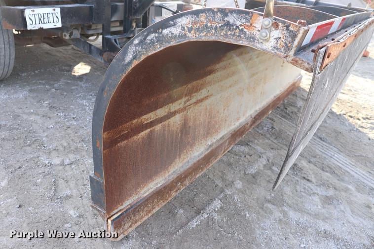 image for item EC9342 1991 International 4900 dump truck