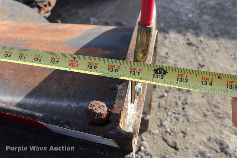 image for item EC9342 1991 International 4900 dump truck