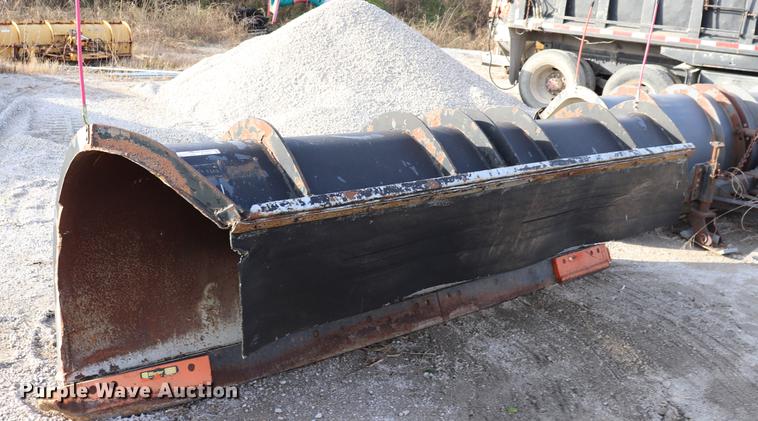 image for item EC9343 Valk RV142X snow plow