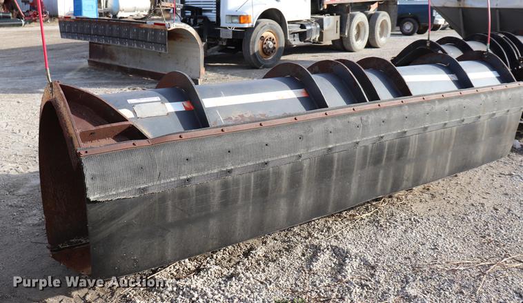 image for item EC9344 Valk RV142X snow plow