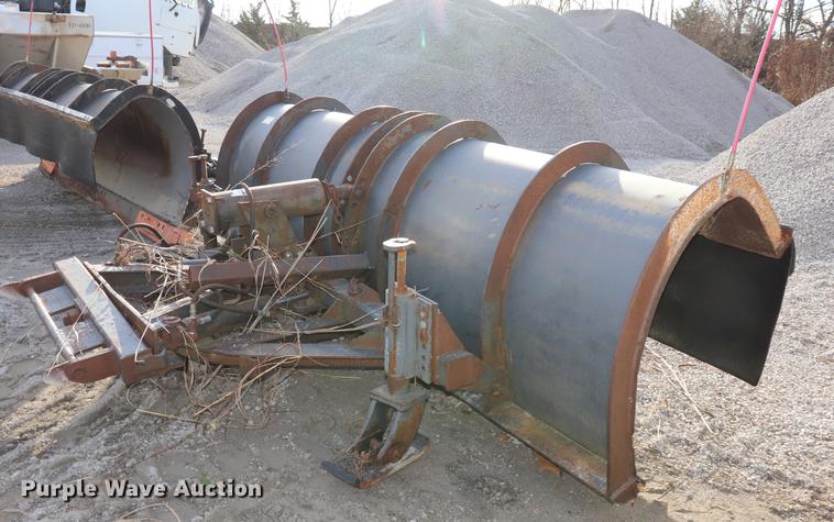 image for item EC9344 Valk RV142X snow plow