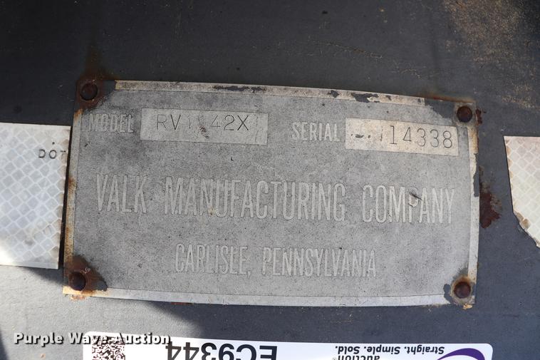 image for item EC9344 Valk RV142X snow plow