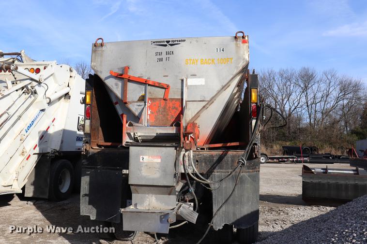 image for item EC9345 1991 International 4900 dump truck