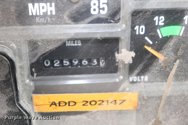 image for item EC9345 1991 International 4900 dump truck