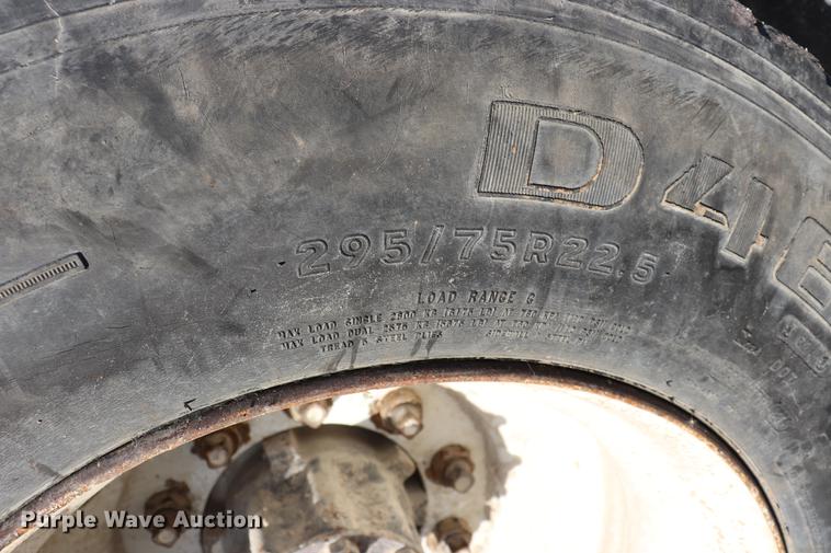 image for item EC9345 1991 International 4900 dump truck