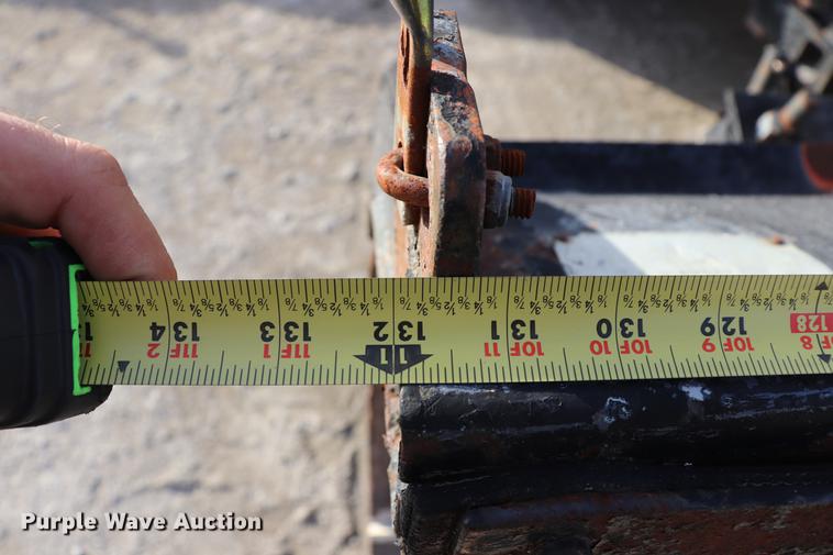 image for item EC9345 1991 International 4900 dump truck