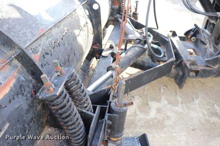 image for item EC9345 1991 International 4900 dump truck