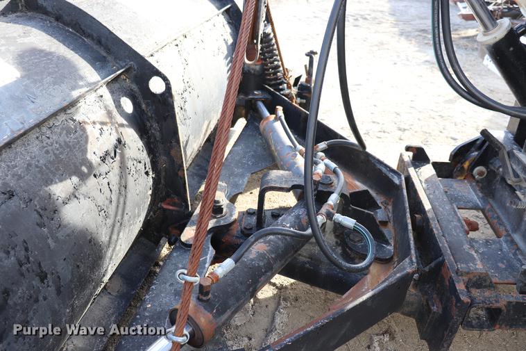 image for item EC9345 1991 International 4900 dump truck