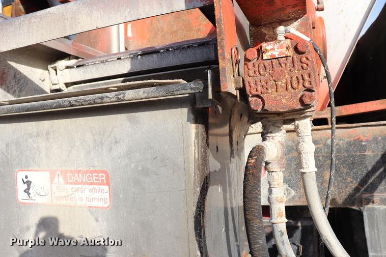 image for item EC9345 1991 International 4900 dump truck