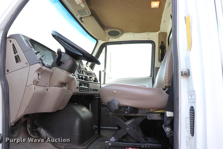 image for item EC9346 2008 Sterling Acterra refuse truck