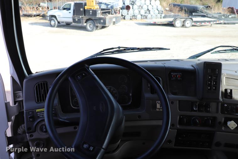 image for item EC9346 2008 Sterling Acterra refuse truck